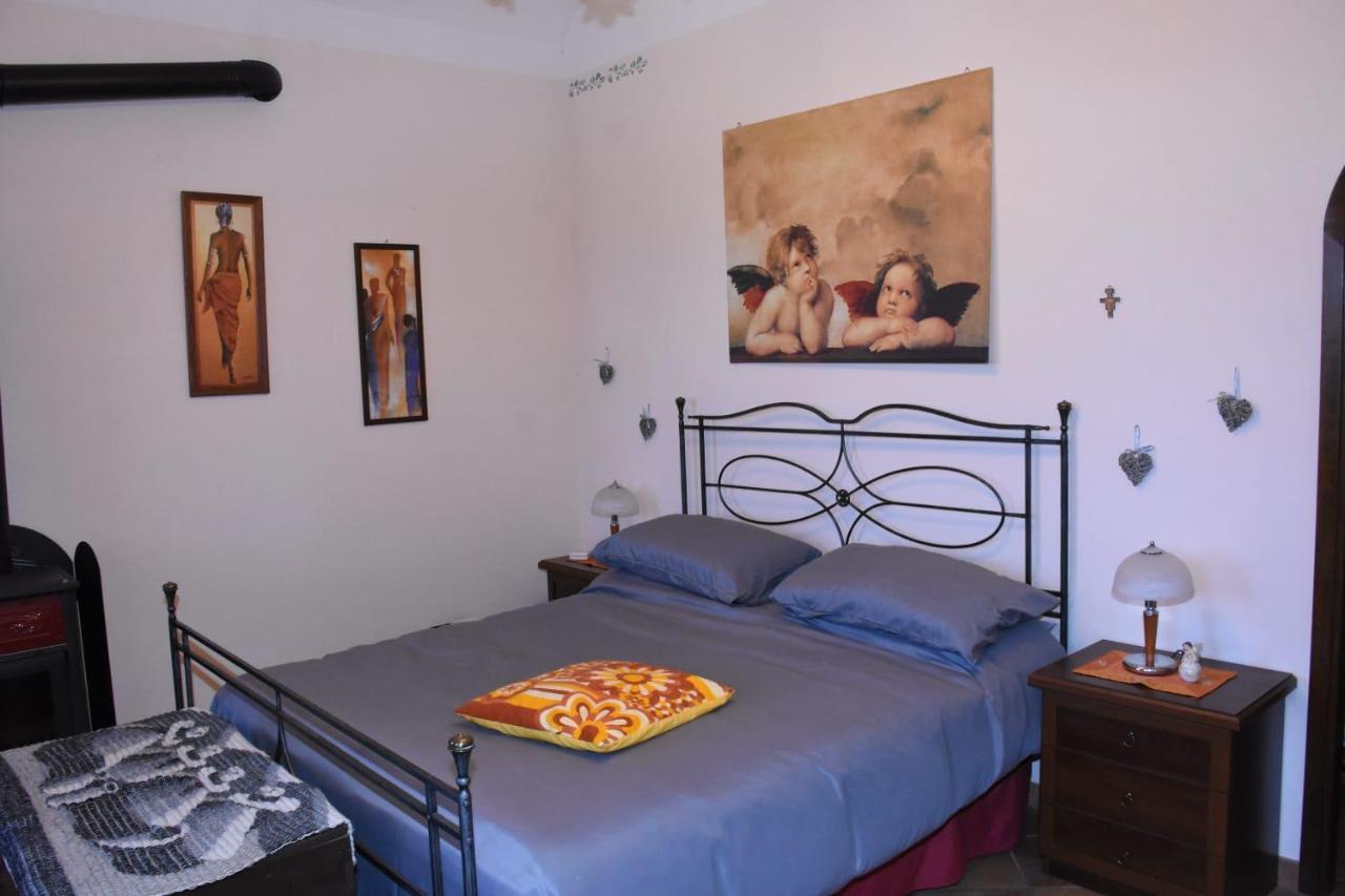 La Casa Di Enzo Bed & Breakfast Lequio Tanaro Exterior foto